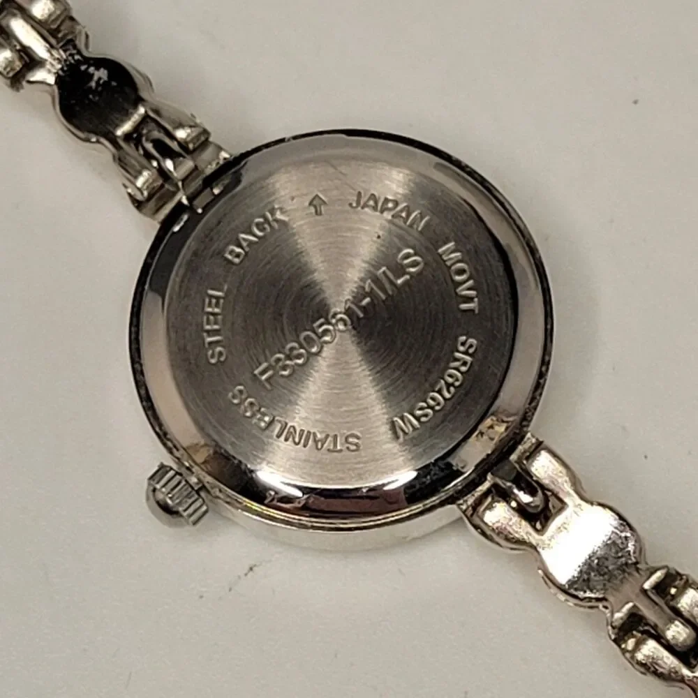 N/A women silver